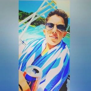 Meet your Posher, Daniela